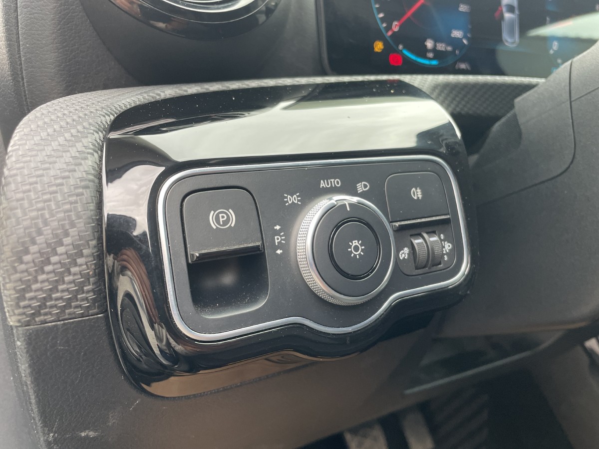 Mercedes-Benz A-Klasse A 160 – Image 15