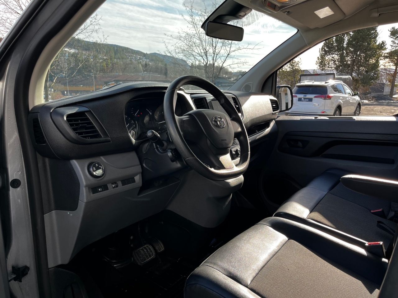 Toyota Proace 2.0 – Image 11