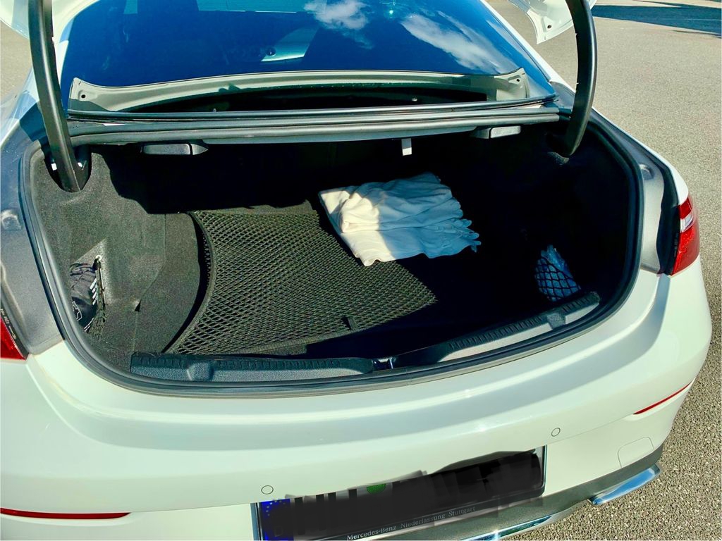 Mercedes-Benz E 220 d – Image 10