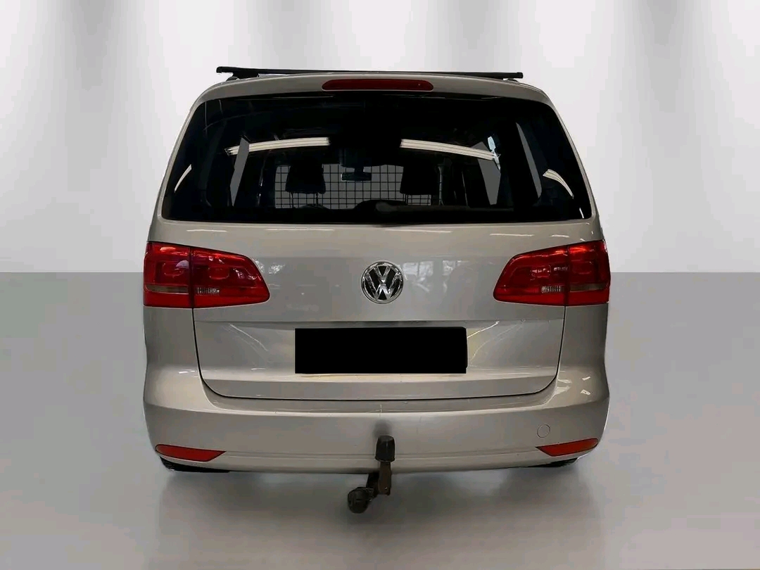 Volkswagen Touran – Image 6